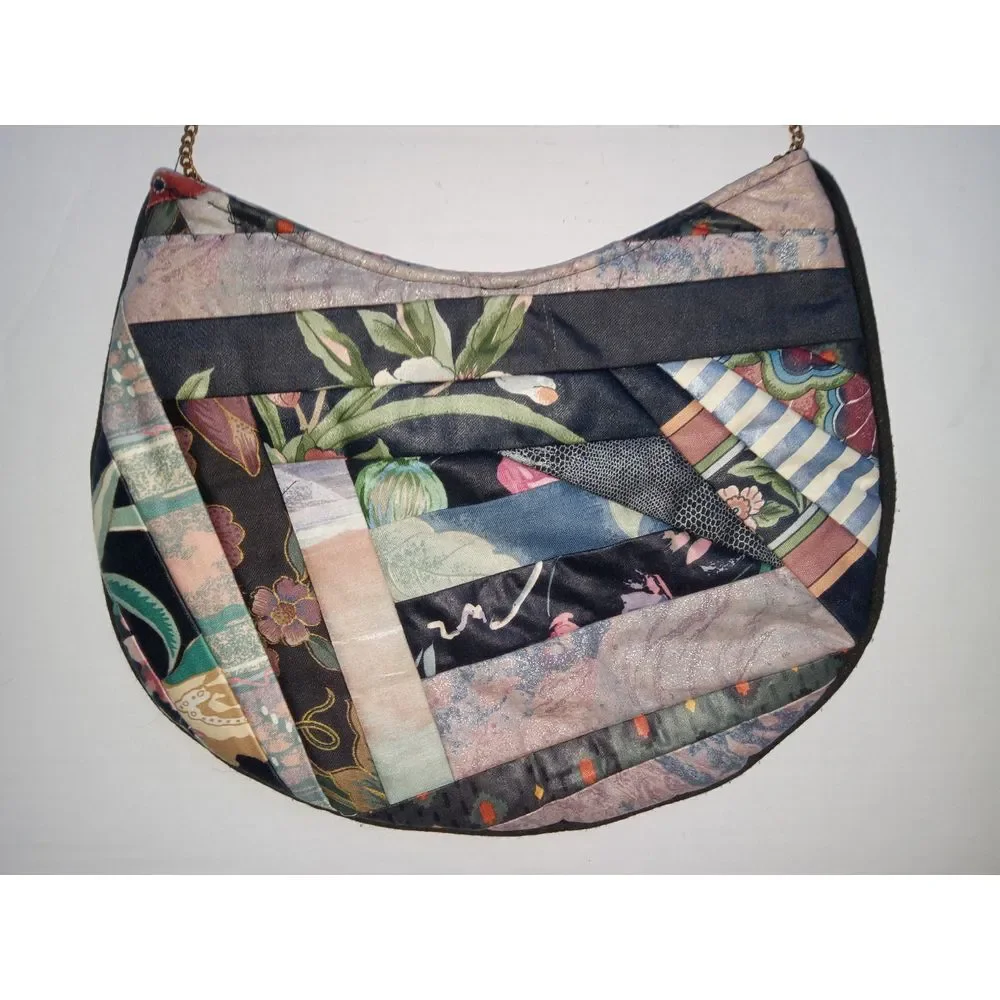 Vintage Y2k Boho‎ Multi Colored Fabric Patchwork Chained Clutch Purse